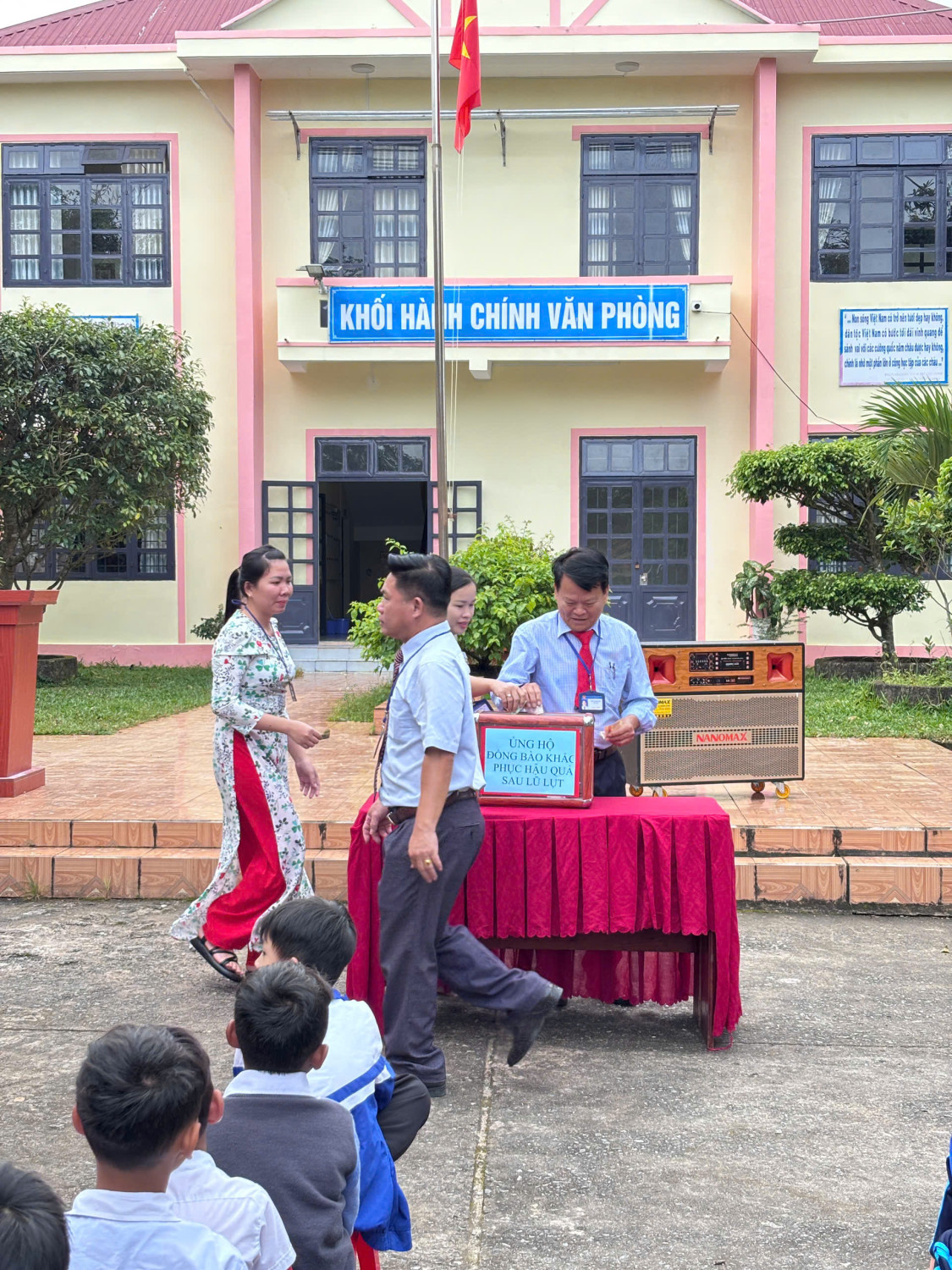 z7279546553339 2eaf509fb83bd766badcb4bfdd195619