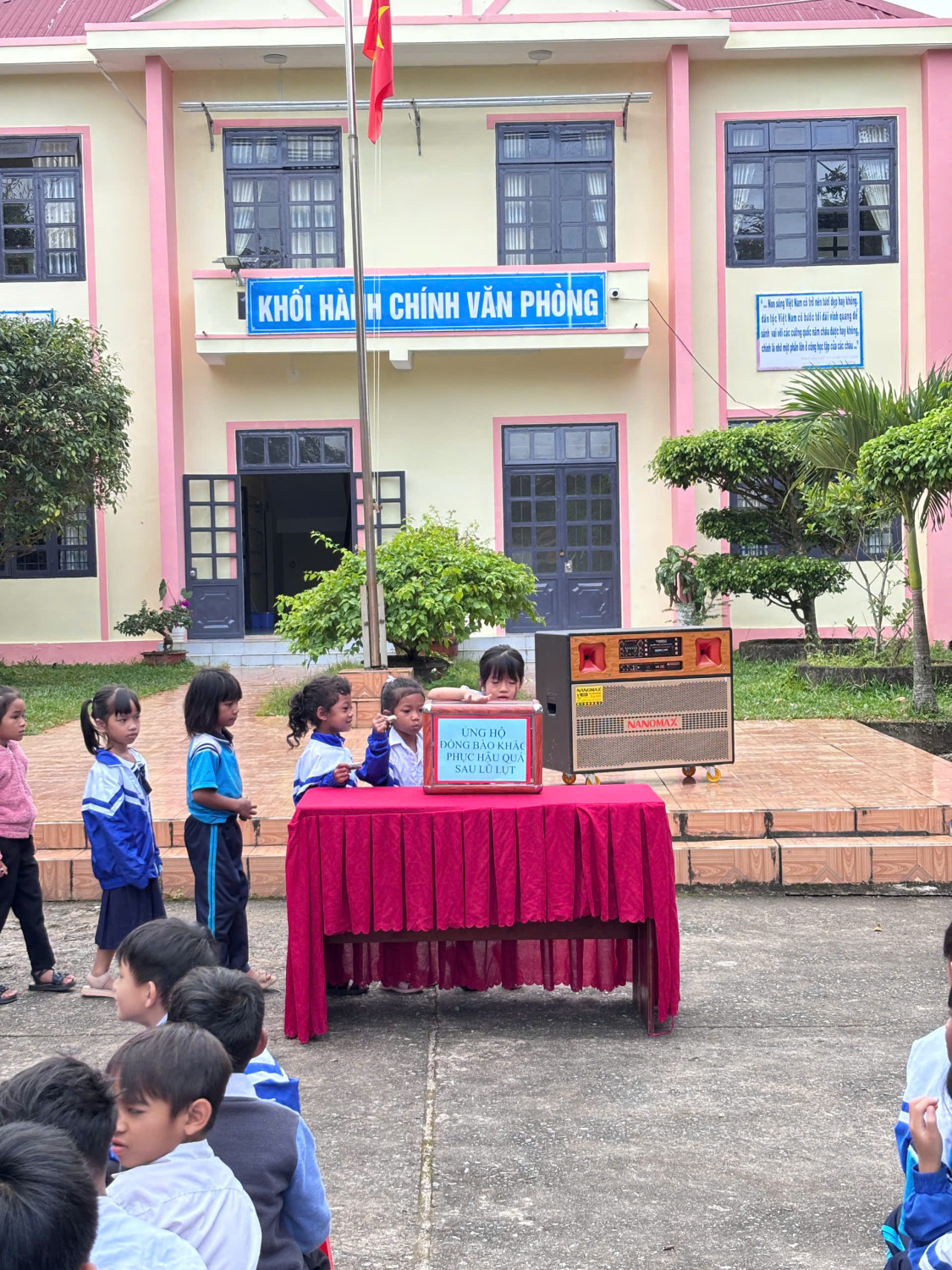 z7279547098272 4aa2d4f00d8e1960b3cadbfa293f4ef0